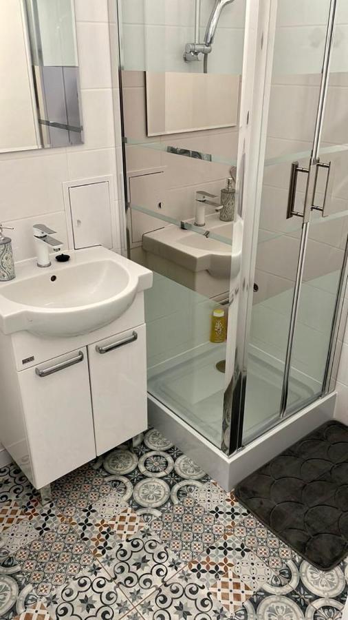 Apartament Z Widokiem Na Zamek Gn Apartment Малборк Екстериор снимка